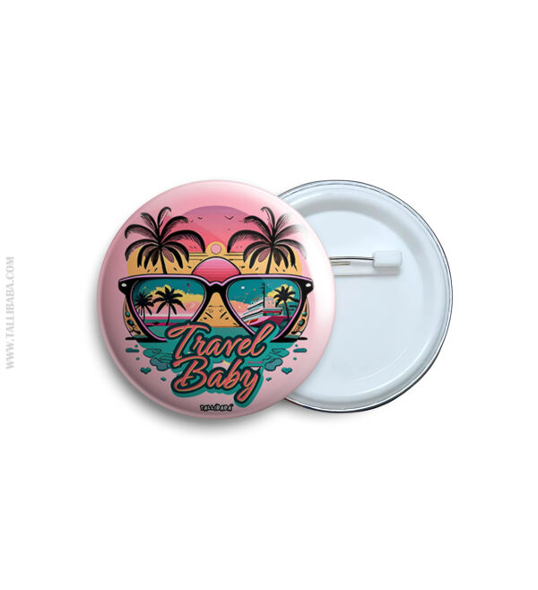 Travel baby Pin Badge & Magnet